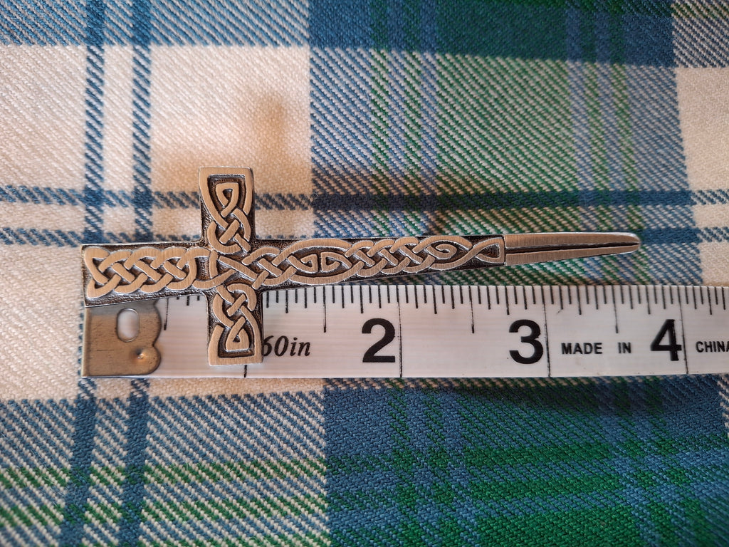 Knight's Destiny Kilt Pin