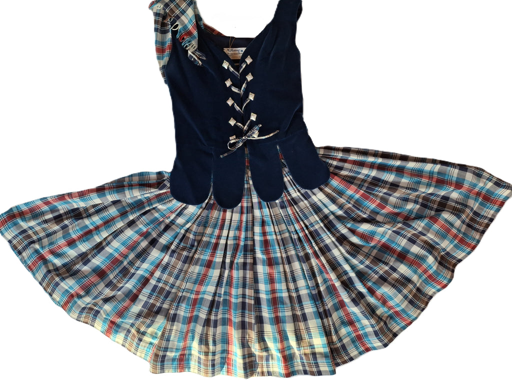 Aboyne Outfit - Vest, Skirt and Plaid - 251007A