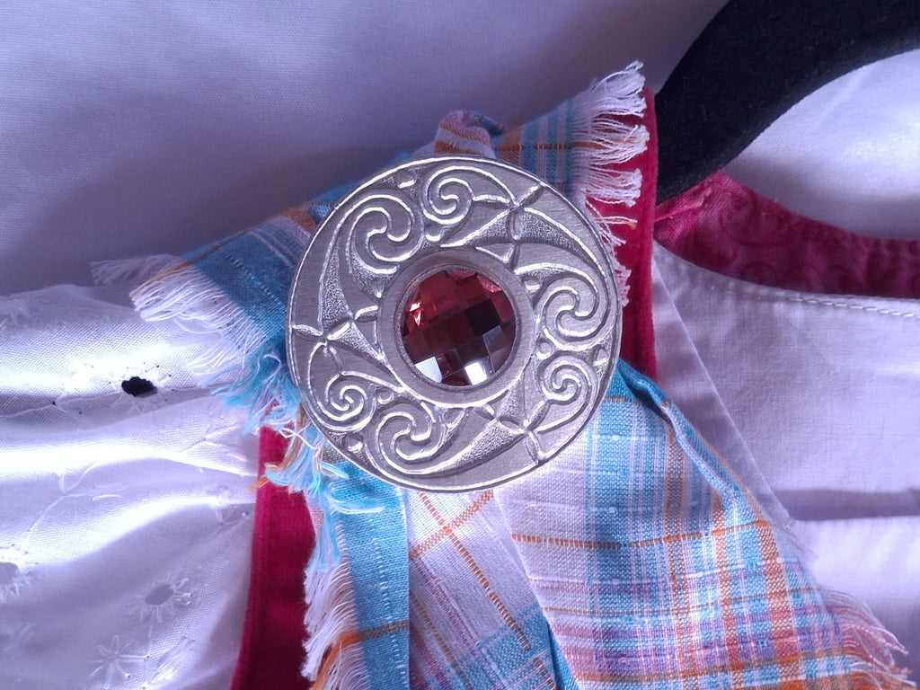 Aboyne Outfit - Vest, Skirt, Plaid, Blouse and Brooch - 260213A